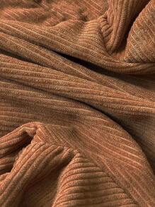 SHEIN 男婴 0-3 岁休闲翻盖口袋保暖内衬夹克，适合秋冬季