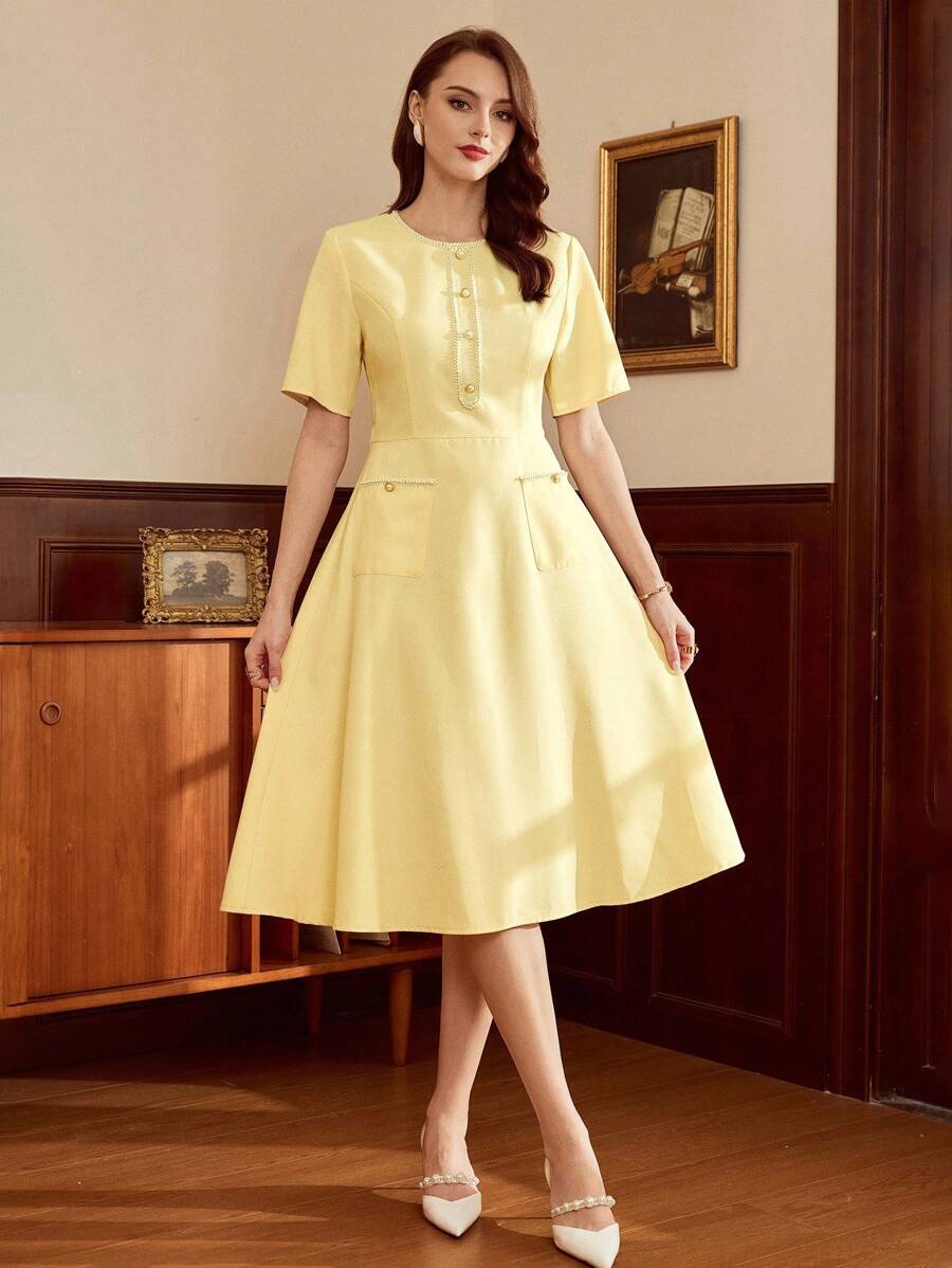 Vintamour Váy nữ cổ điển thanh lịch có túi vải jacquard viền nút tương phản Váy đi nghỉ thường ngày Váy dự tiệc cưới trở lại trường Trang phục đi nghỉ cho nữ Quần áo mùa thu cho nữ Trang phục giáo viên cho nữ Váy sinh nhật cho nữ Quần áo trở lại trường Váy cho nữ Trang phục sinh nhật thanh lịch cho nữ Quần áo mùa thu Trang phục công sở cho nữ Quần áo đi làm Trang phục đi làm cho nữ Trang phục hòa nhạc cho nữ Trang phục lễ hội cho nữ - Màu vàng - Xem 1