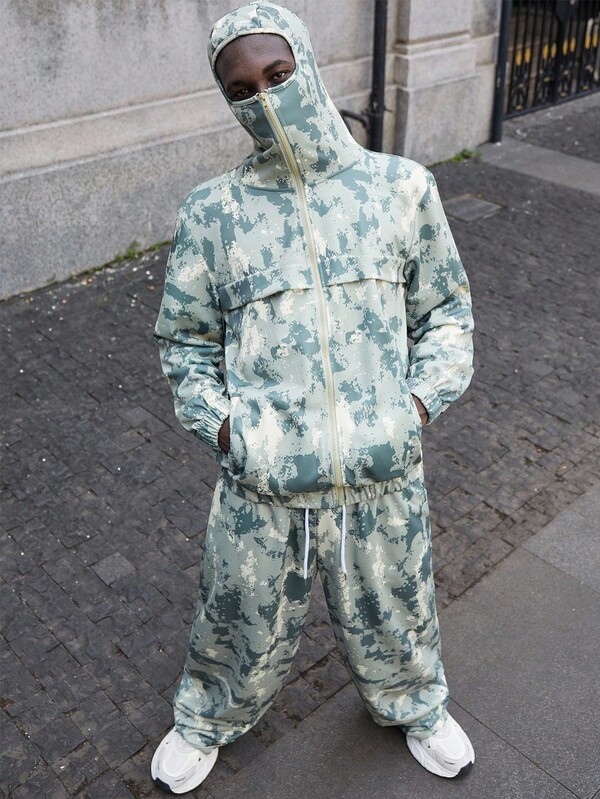 PAVTROS 1 Set Men's Hoodie Sweatsuit, Hooded Sweatshirt And Drawstring Waist Pants, Camouflage Pattern, Windproof And Warm, Casual Daily/Commute/School Outfit, Gift For Boyfriend/Husband Men Camo Two Pieces Set Men Camo Sweatsuit Camo Zip Up Hoodie Men Co-Ord Set Men Street Style Set