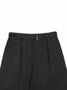 Calvornis 这款男士休闲商务裤采用简洁利落的剪裁和舒适的面料，兼具商务气息和都市休闲风格。修身剪裁适合各种体型，轻松展现男士干练干练的形象。 - 黑色 - 查看 5