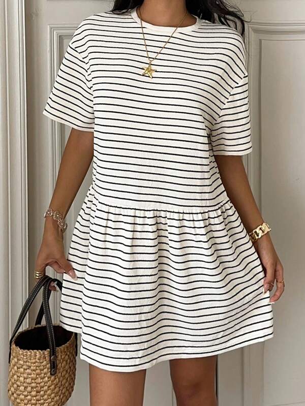 SHEIN EZwear Plus Size Country Music Festival Outfit, Cute Striped Knit Loose Babydoll Dress, Short Sleeve Casual Striped Dress For Women