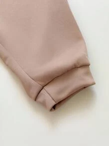 2 件套男婴可爱狮子图案短袖 T 恤和裤子套装，舒适休闲时尚服装适合春夏季室内、户外、日常穿着、运动、玩耍、派对、拍照、度假、节日 - 棕色 - 查看 6