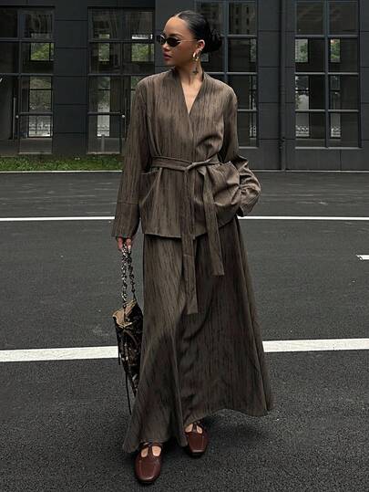 DAZY 女士时尚西装套装（西装外套和裙子）商务装