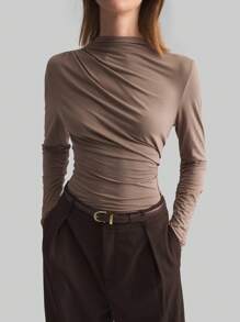 Ontre 2025 春季新款女士褶皱领长袖基础款T恤，不规则下摆褶皱长袖纯色翻领T恤，商务休闲办公低调复古高品质都市通勤高端机场时尚高级面料 - 咖啡棕 - 查看 1