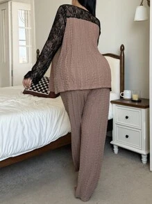 SHEIN Große Größen Spitze Patchwork Langarm Top & Hose Pyjama Set, Outfits, Herbstkleidung - Kaffeebraun - Übersicht 2