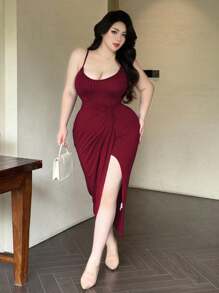 Vibekara Vestido de talla grande con abertura cruzada frontal y tirantes - Burdeos - Ver 3