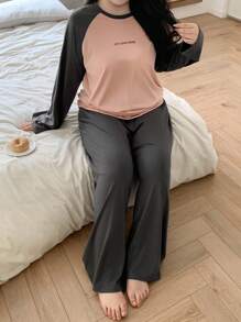 Dazy Plus Set di abbigliamento casual oversize con stampa di lettere, maniche a raglan larghe e patchwork a contrasto, adatto per l'autunno e l'inverno