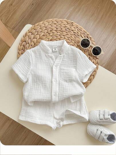 2pcs Baby Boy Solid Color Notch Neck Short Sleeve Top And Elastic Waist Shorts Set