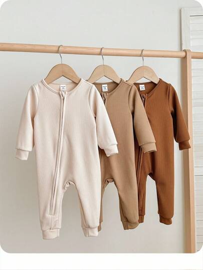 男宝宝舒适纯色圆领长袖前拉链柔软睡衣连体衣