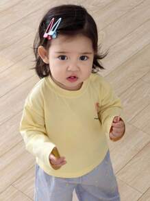Dazy Kids 2pcs/Set Baby Girl Cartoon Graphic Tee & Plaid Casual Homewear Set, Toddler Fall Clothes - Yellow - View 3