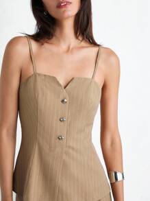 Maija 卡其色条纹印花金属纽扣设计可调节吊带女式休闲上衣,时尚现代优雅商务休闲风,适合度假、派对、婚礼宾客、早午餐、Y2K复古风、返校季秋季穿搭。 - 卡其色 - 查看 8