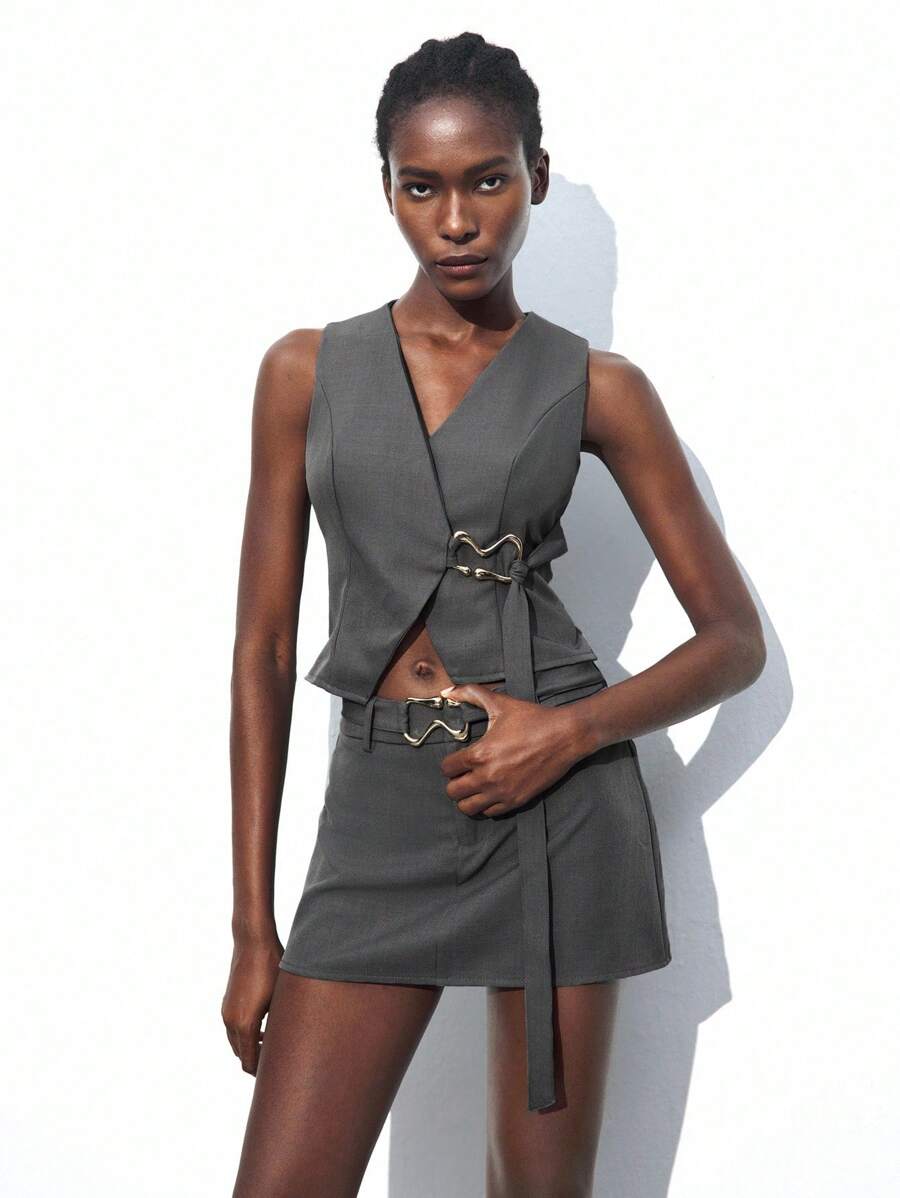 SHEIN Maija Women Gray Summer Elegant Office Top,Casual Chic Urban V-Neck Sleeveless Metallic Decor Tie-Front Top,Old Money Style Asymmetrical Exquisite Workwear