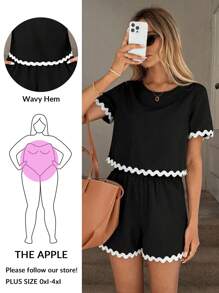 SHEIN LUNE 2pcs/Set Plus Size Women Patchwork Wavy Tape Back To School Outfits Women Trim Short Sleeve Top And Shorts Homecoming Fall Clothes For Women Business Casual Woman Curve Outfit Curve Women Two Pieces Outfits For Daily Wear High-Level Chic Fall Teacher Outfit Spring/Summer/Autumn 2 Pieces Set 2pcs Premium Quality Women Elegant Business Commuting Style,Fashion Casual Daily Versatile Commuting Ladies Teacher Clothing Ladies Two Pieces Suit Casual Fashion All-Match Commuting