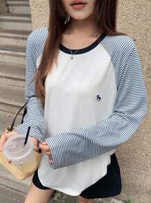 DAZY 女式圆领条纹拼接长袖刺绣装饰休闲宽松T恤秋季上衣 - 白色 - 查看 1