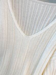 GlowEve CURVE 大码优雅V领落肩长袖套头衫 - 白色 - 查看 10