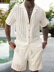 Manfinity RSRT Set 2 bucăți/set bărbați, cămașă și pantaloni scurți cu nasturi în culoare solidă, ținută casual pentru soț, culoare solidă, potrivită pentru vacanță, plajă la mare, timp liber zilnic, ținute de vară, ținute de vacanță pentru bărbați, ținute bărbătești de vară, 2 piese