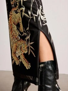 ROMWE Avant 新款中国风虎纹竹叶书法印花开衩女裙 - 黑色 - 查看 2