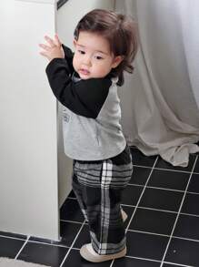 Hapijoa Bộ 2 áo thun tay ngắn in họa tiết hoạt hình màu tương phản và quần pijama kẻ sọc thường ngày cho bé gái, quần áo mùa thu cho trẻ mới biết đi - Đen và trắng - Xem 6