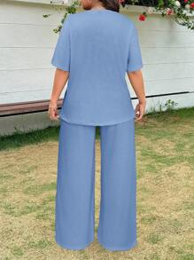SHEIN EZwear 2 件大码休闲纯色短袖 T 恤和裤子套装，春夏蓝色 2 件套女款 - 藍色 - 查看 2