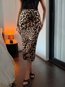 Lavishia 豹纹修身中长款紧身裙，性感又时尚