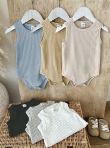 SHEIN Vintaside Kids Conjunto de 6 bodys sin mangas de verano multicolor para bebés niños, que incluyen los colores negro, blanco, gris, albaricoque oscuro, azul claro, caqui claro y otros colores clásicos