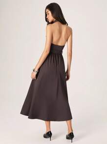 Modelyn 女士优雅纯色前扣露背中长连衣裙 - 棕色 - 查看 2