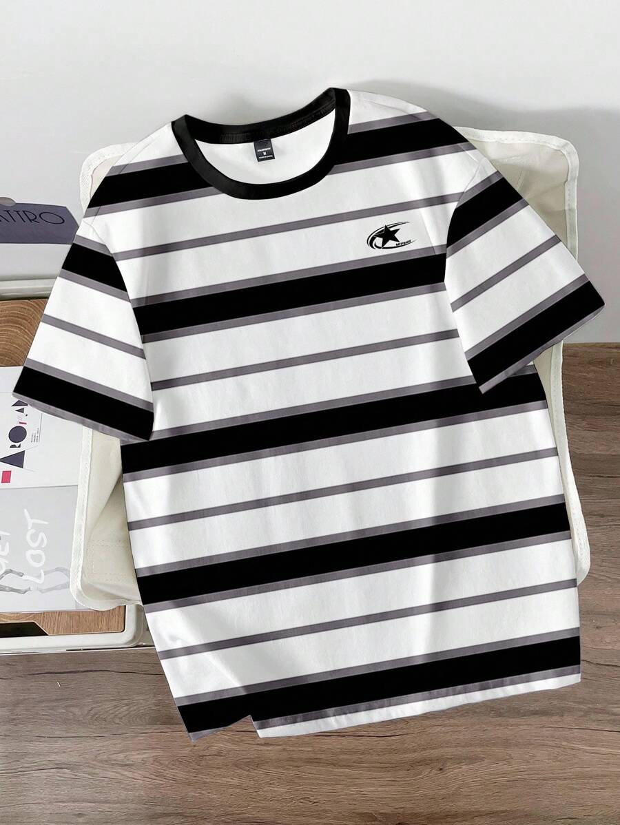 Manfinity Joysei Camiseta casual de hombre con patrón de rayas, versátil para uso diario, adecuada para verano, actividades al aire libre, escuela, deportes