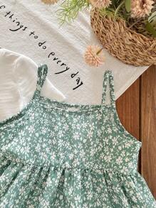 SHEIN LMoss Kids Babygirl Summer Cute Ditsy Floral Camisole Dress & Short Sleeve Knit Top Set