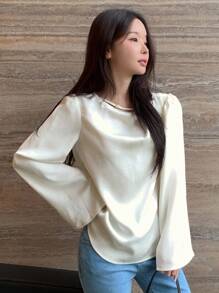 DAZY 女式宽松纯色斜领串珠优雅休闲衬衫，秋季长袖上衣