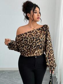 Elenzga Kemeja Kasual Motif Leopard Ukuran Besar dengan Bahu Asimetris, Musim Gugur/Musim Dingin - Coklat - View 1