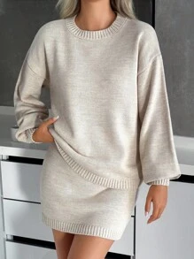 EURMUSE Lässiger Rundhals Ballonärmel Schulterabfall Oversize lockerer Schnitt Crop einfarbig schlichtes Muster Pullover & Mini gestrickter schlichter Muster Rock 2-teiliges Strickset für tägliche schicke Damen Winteroutfits - Beige - Übersicht 4