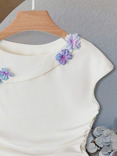 Modelyn Women's White Knitted Pleated 3D Floral Decor Asymmetrical Design Casual Summer T-Shirt