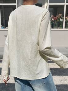 DAZY 女式 V 领蕾丝拼布领带装饰宽松长袖开衫衬衫 - 杏色 - 查看 5