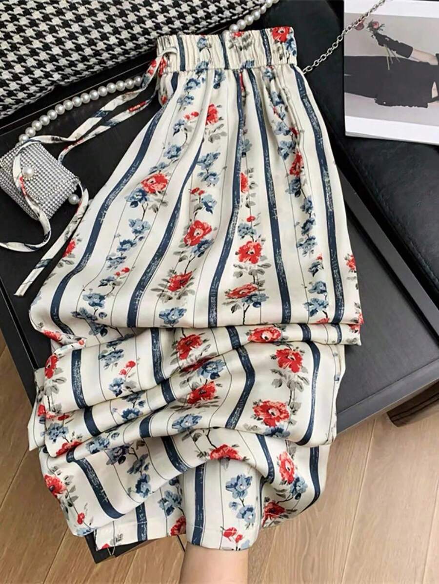 Short Homme Gap - Taille 30 - Imprimé Floral Bleu Et Blanc - 100% Coton - Style Décontracté été - Neuf Avec étiquettes