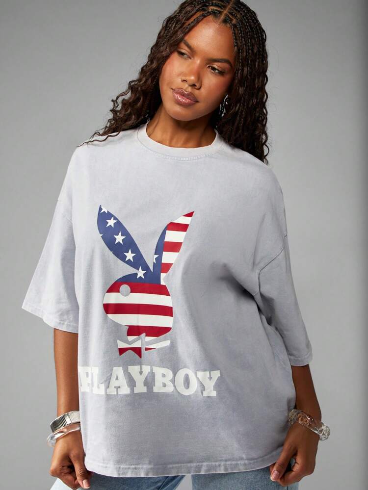 Missguided x Playboy T-shirt oversize avec motif graphique patriotique de lapin avec drapeau américain. Vêtement d'été festif pour le 4 juillet, streetwear