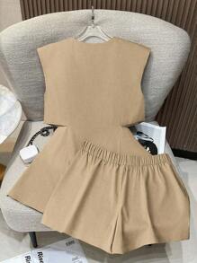 Franclia Plus Size Women Embroidery Design V-Neck Sleeveless Crop Top & A-Line Shorts Suit Set Graduation,Back To School,Teacher Outfits For Women - Mocha Brown - View 2