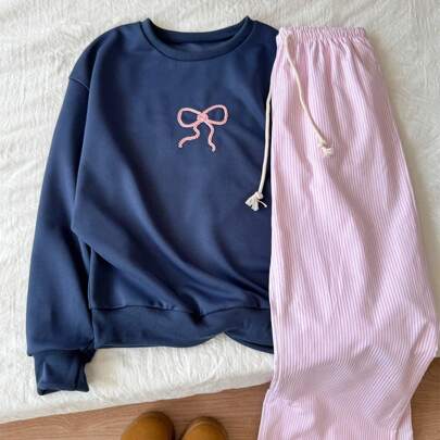 네이비 블루 & 핑크 리본 자수 루즈핏 드롭 숄더 스웨트셔츠, 캐주얼 스포티 스트리트웨어 여성용 다용도, 봄/가을