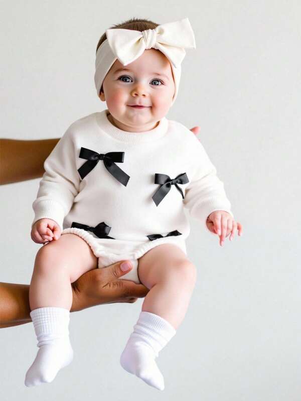 SHEIN New Baby Girl White Bow Long Sleeved Hoodie Fabric Jumpsuit With Shoulder Buttons, Casual, Fashionable, Personalized, Cute And Versatile Fall Winter