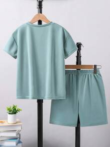 SHEIN Conjunto de Camiseta de Manga Curta com Gola Careca e Shorts Estampados Casuais para Meninos Pré-Adolescentes