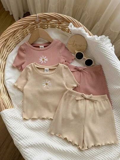 4件套女婴休闲针织花卉印花短袖上衣和短裤睡衣套装