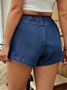SHEIN PETITE CURVE 大码女装夏季女装返校节2000年代风格旧钱机场女装端庄教师女装机场女装褶皱宽松休闲百搭蓝色牛仔短裤 - 藍色 - 查看 2