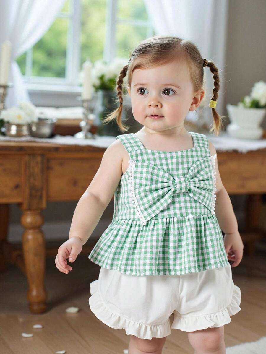 SHEIN Vintaside Kids Baby Girl Gingham Print Bow Front Peplum Cami Top & Ruffle Hem Shorts - Green - View 1