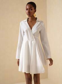 Lyxana Vestido Longo de Manga Comprida com Gola e Recortes em Cores Sólidas, Modelo Evasê para Mulheres - Branco - Visão 3