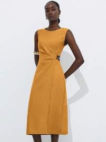 Aveloria Modichic Beige Twill Round Neck Sleeveless Minimalist High-End Design Waist Pleated Design With Leather Belt Decor Commuter Casual Versatile Vintage Style Women Long Dress