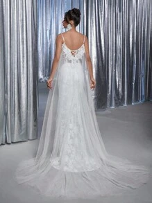 Glamrae Romantic Lace Spaghetti Strap Top With Deep V-Neck, 3D Floral Beaded Adjustable Tie Back, Mermaid Hem Flowy Skirt, Suitable For Various Wedding Occasions