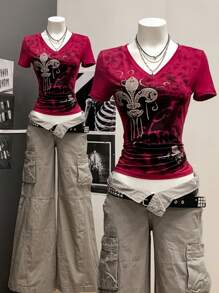 StreetHx 女式勃艮第酒红色仿旧哥特式印花修身舒适朋克 Y2K Baddie Preppy 返校街头风圆领短袖 T 恤 - 酒紅色 - 查看 2