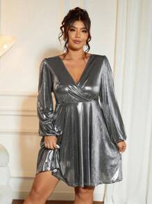 Cravure Vestido elegante y sexy para fiesta con corte profundo en V, efecto cruzado, abertura y silueta ceñida. Falda entallada de línea A y mangas largas. Tallas grandes.