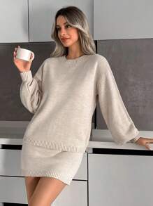 EURMUSE Lässiger Rundhals Ballonärmel Schulterabfall Oversize lockerer Schnitt Crop einfarbig schlichtes Muster Pullover & Mini gestrickter schlichter Muster Rock 2-teiliges Strickset für tägliche schicke Damen Winteroutfits - Beige - Übersicht 2