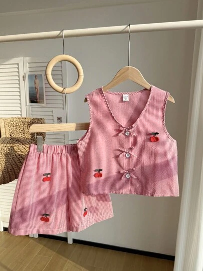 SHEIN 2pcs/Set Baby Girls Casual Vacation Sweet Pink Striped Plaid Sleeveless Vest Top + Matching Loose Sports Shorts