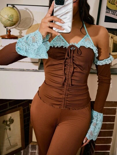 ملابس علوية كتف مكشوفة بأربطة على الطراز الأمريكي القديم، ملابس نوم للنساء